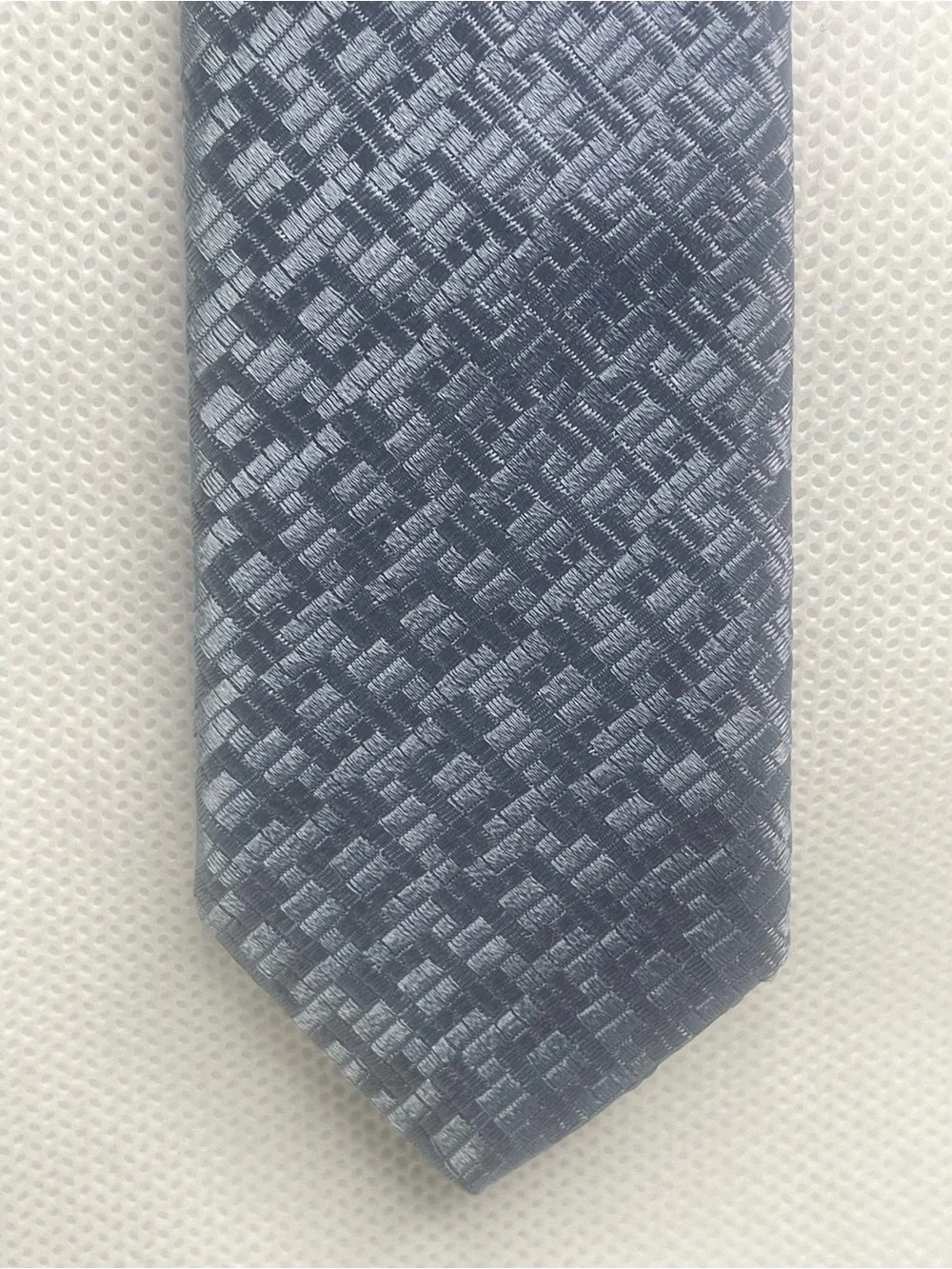 Giorgio Armani Textured Repp Silk Tie Geometric Silver Gray Preppy Style Necktie